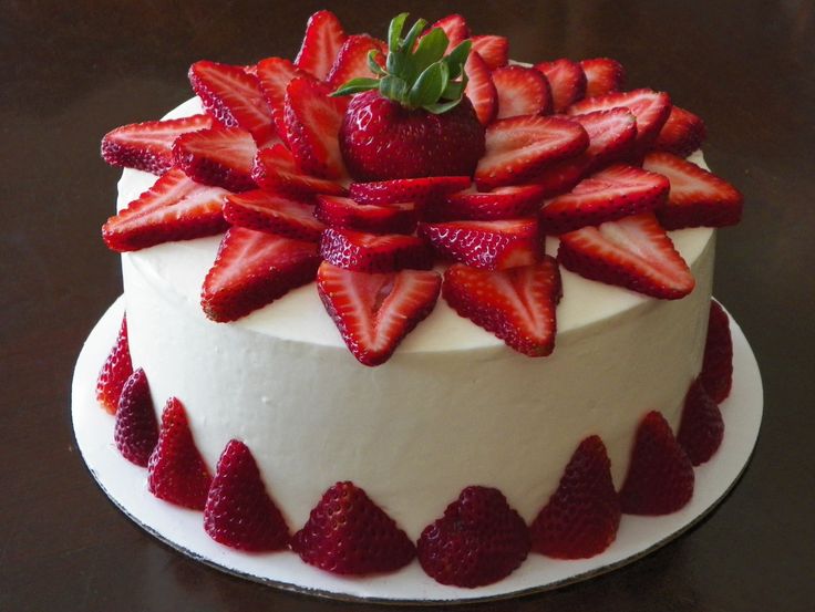 Cake with Strawberries Cake with Strawberries