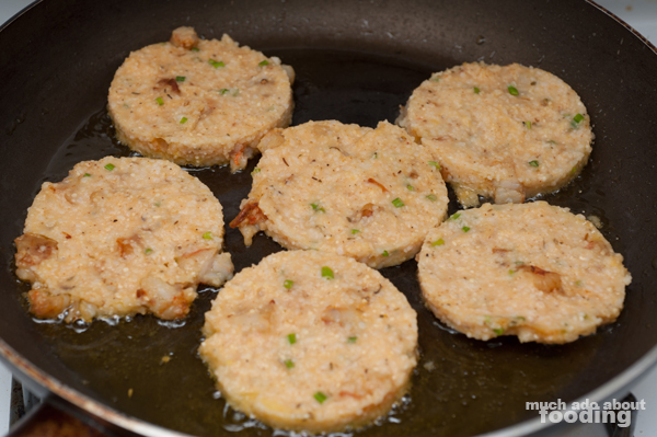 Shrimp and Grits Cakes