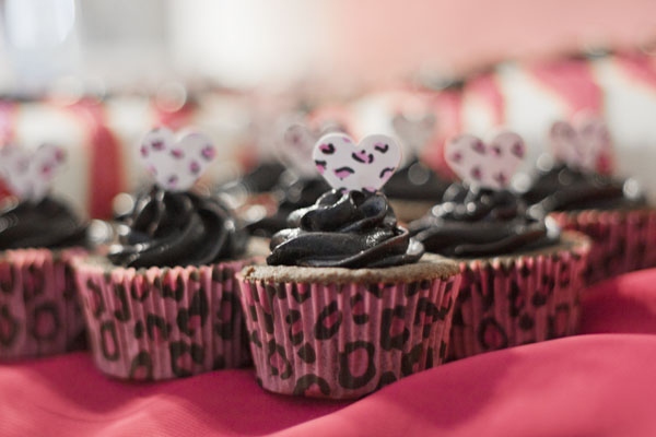 9 Cheetah Print Baby Shower Cupcakes Photo Baby Shower Leopard