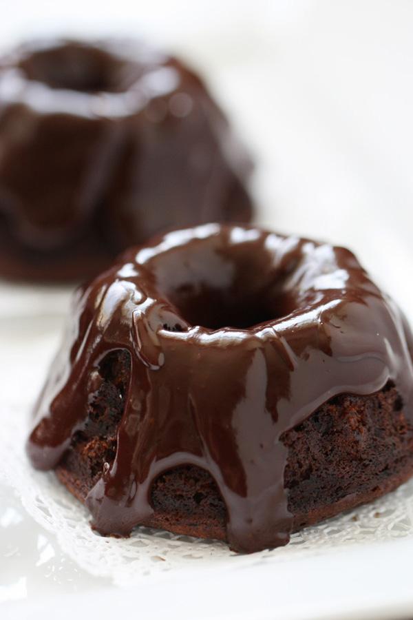 Chocolate Mini Bundt Cakes Chocolate Mini Bundt Cakes