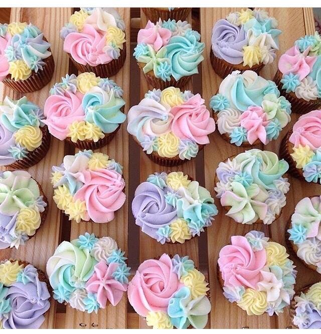 12 Decorating Ideas With Green Frosting Cupcakes Photo Easy