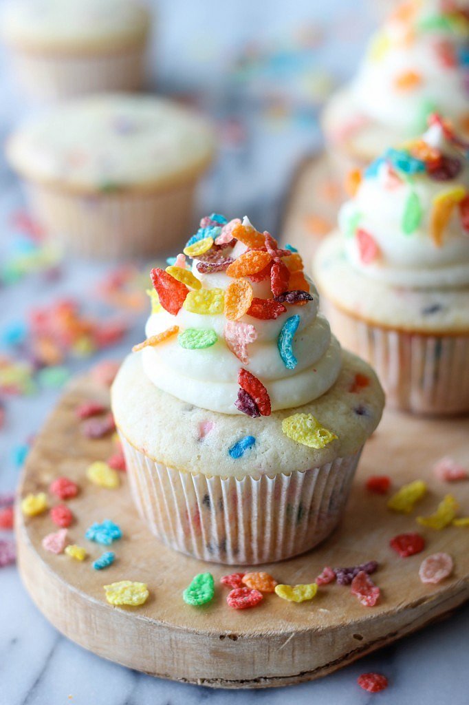 Fruity Pebble Cupcakes Fruity Pebble Cupcakes