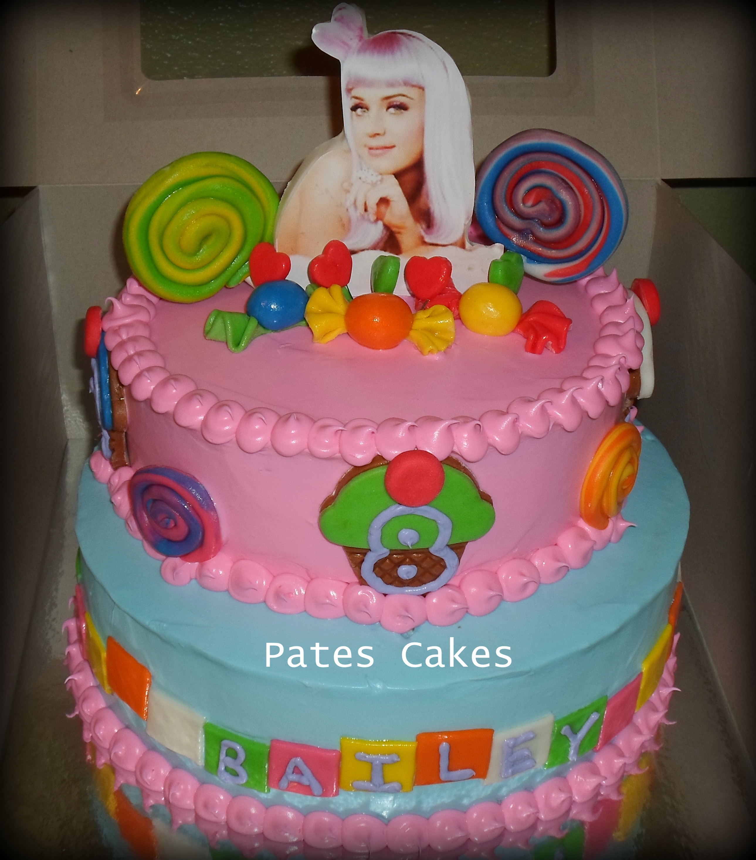 katy perry birthday cake