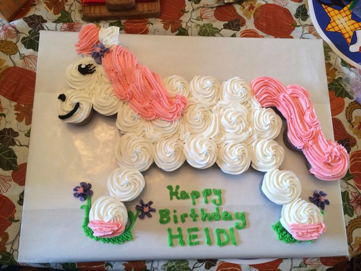 Pull Apart Cupcake Birthday Cake