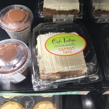 5 vegan cakes at whole foods market photo whole foods flourless whole foods carrot cake
