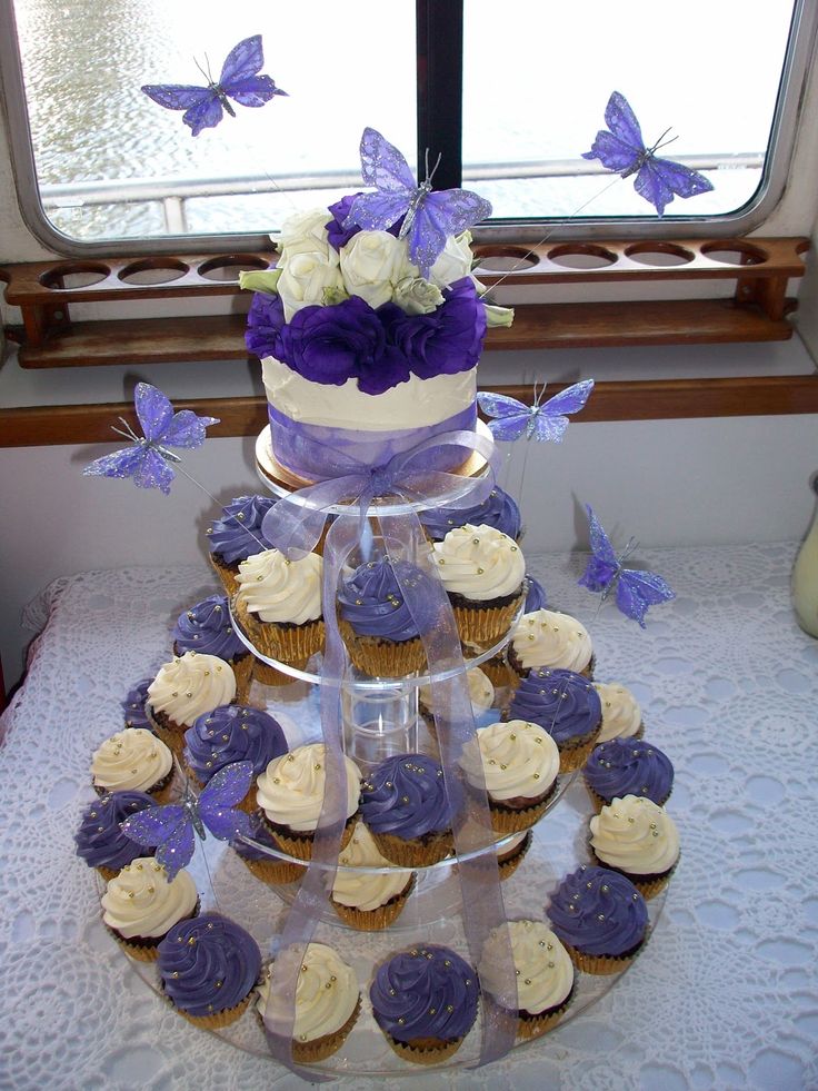 9 purple cupcake wedding