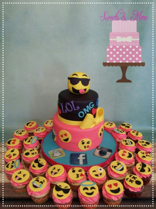 8 Photos of Cute Emoji Sheet Cakes 8 Photos of Cute Emoji Sheet Cakes