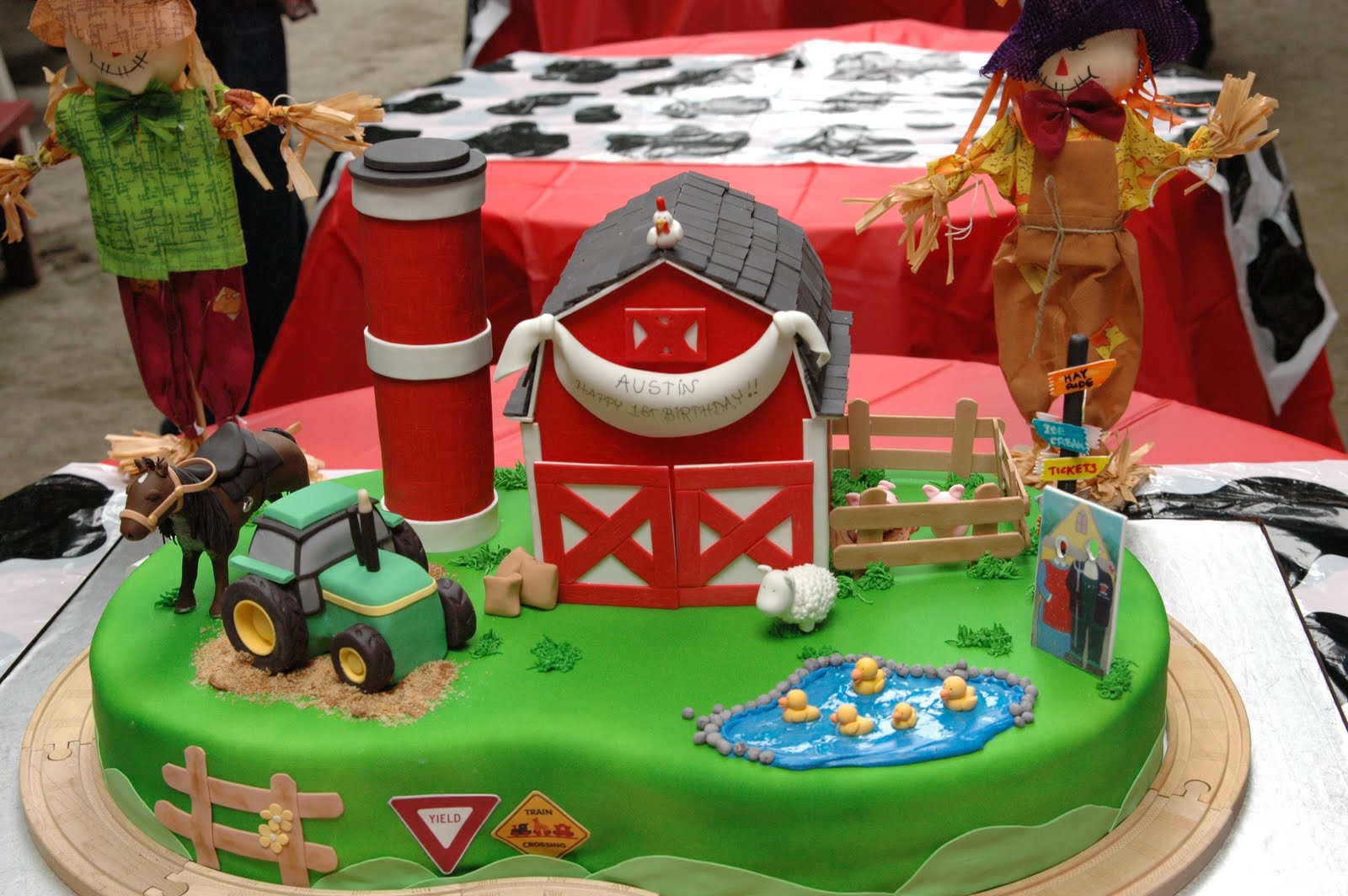 Old MacDonald Had a Farm Birthday Cake