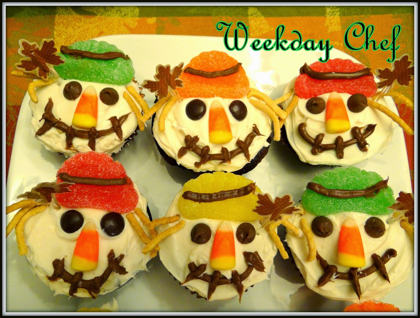 Thanksgiving Cupcakes Scarecrow
