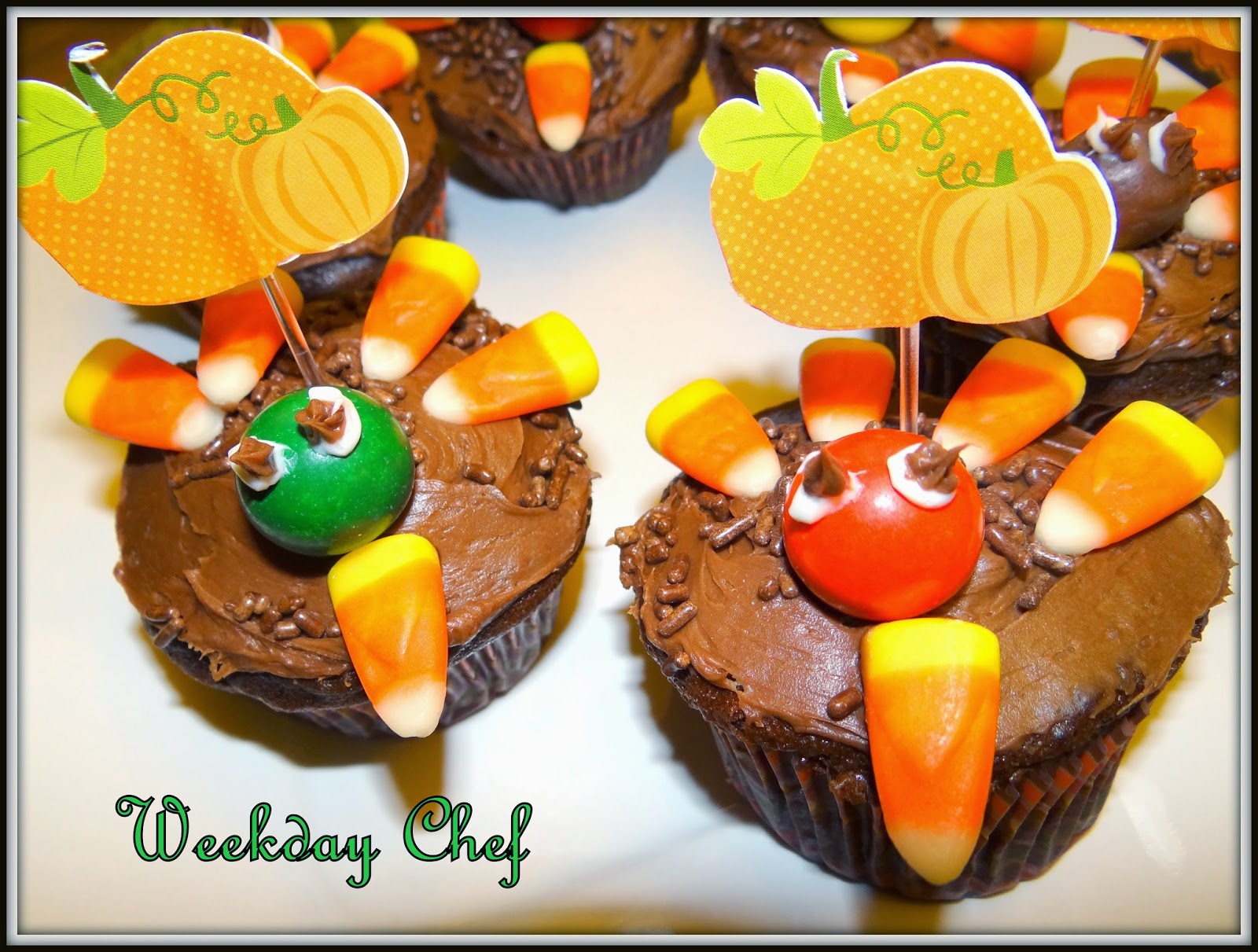 Thanksgiving Cupcakes Scarecrow