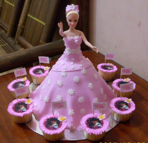 Barbie Princess Birthday Cake and Cupcakes