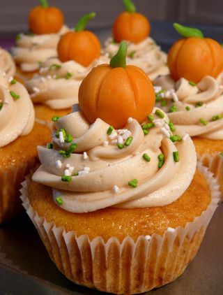 Halloween Pumpkin Cupcakes Halloween Pumpkin Cupcakes