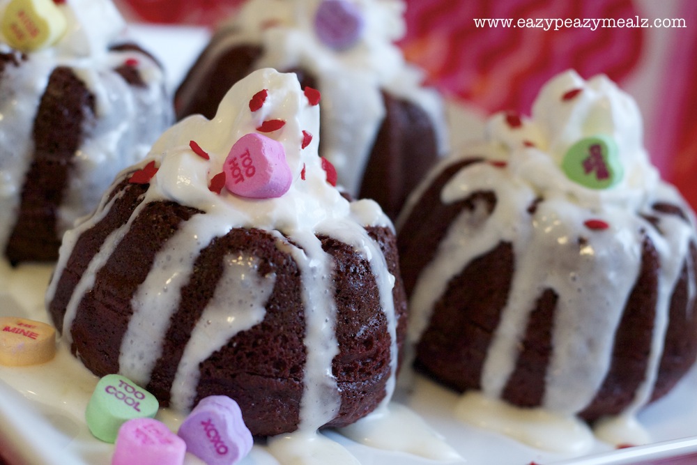 Red Velvet Mini Bundt Cakes Red Velvet Mini Bundt Cakes