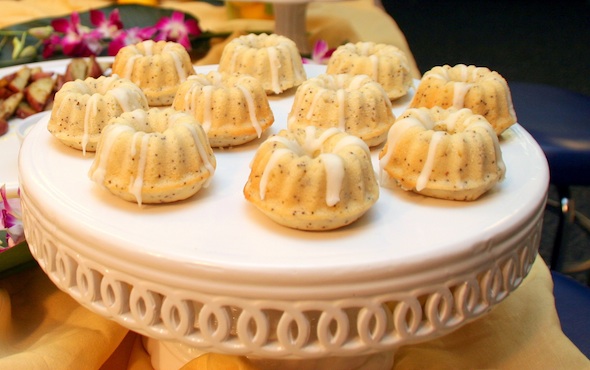 Lemon Poppy Seed Bundt Cake Lemon Poppy Seed Bundt Cake