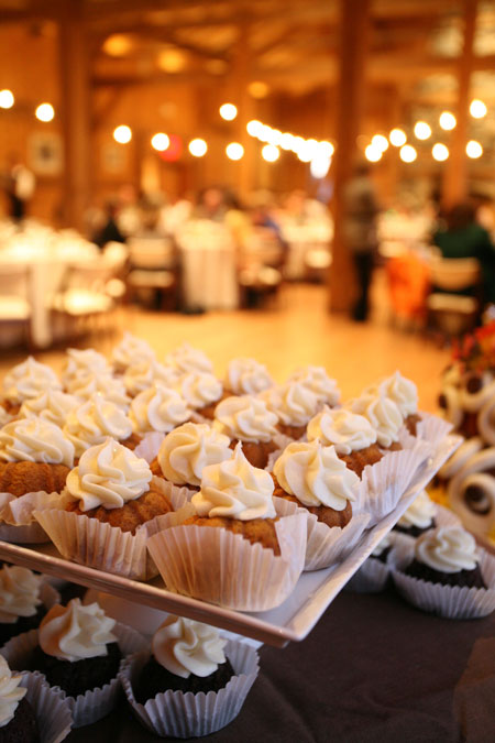 Bundt Wedding Cake Display Bundt Wedding Cake Display
