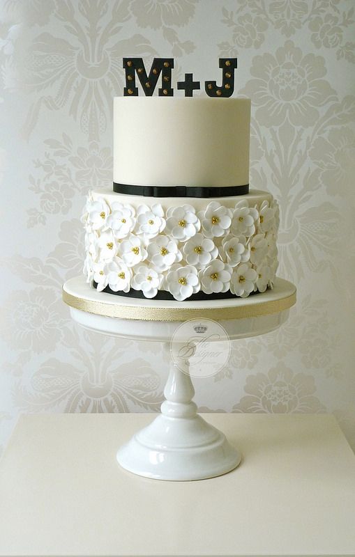 Engagement Cake Flowers