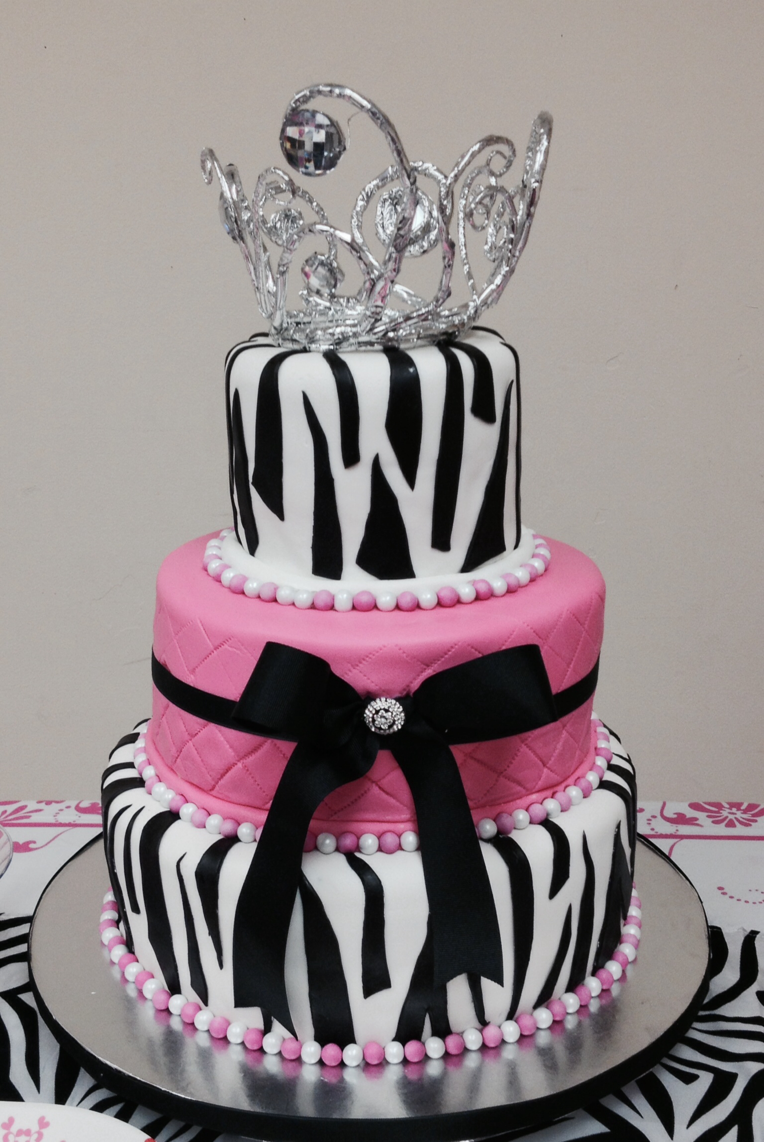 9 Photos of Princess Pink And Black Bundt Cakes 9 Photos of Princess Pink And Black Bundt Cakes