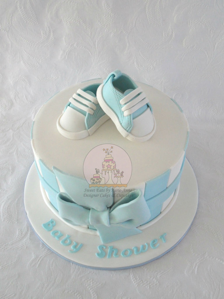 Converse Baby Shower Cake 2024 www.favors