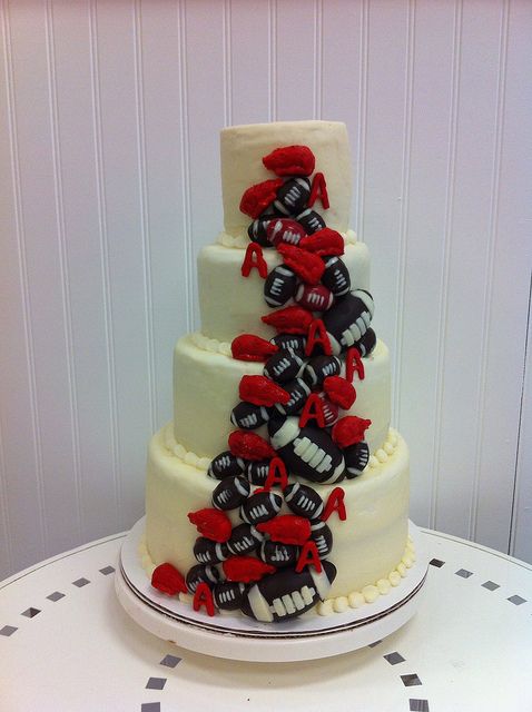 9 Arkansas Wedding Cakes Photo Football Themed Wedding Cakes