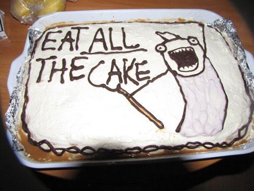 funny-happy-birthday-cake-meme_585367.jpg