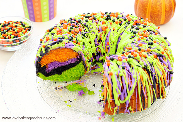 Halloween Bundt Cake Halloween Bundt Cake