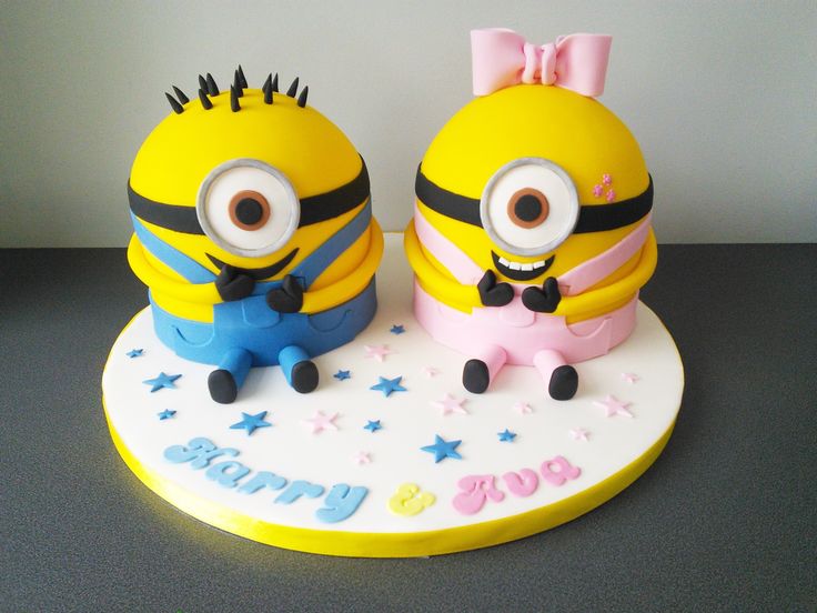 12 graduation party cakes
