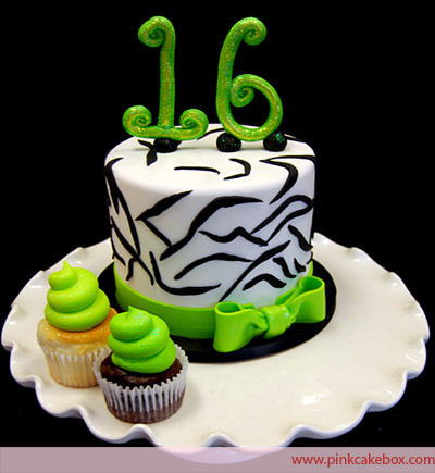 Green Sweet 16 Birthday Cakes Green Sweet 16 Birthday Cakes