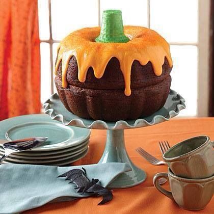 Halloween Pumpkin Bundt Cake Halloween Pumpkin Bundt Cake