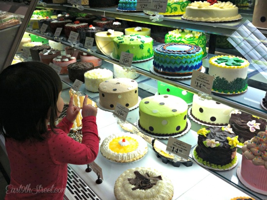 Marianos Custom Cake Order