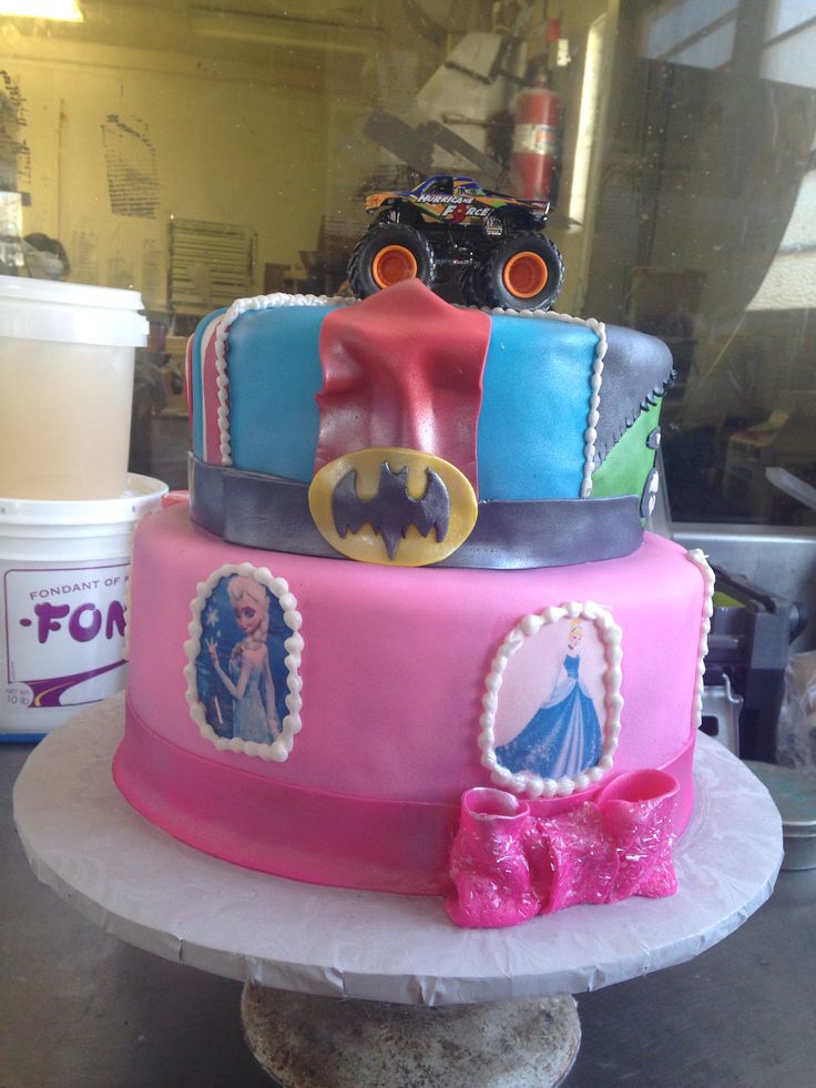 7 Super Heor N Princess Birthday Cakes Photo Princess And Superhero Birthday Cake Princess And Superhero Cake And Princess And Superhero Birthday Cake Snackncake