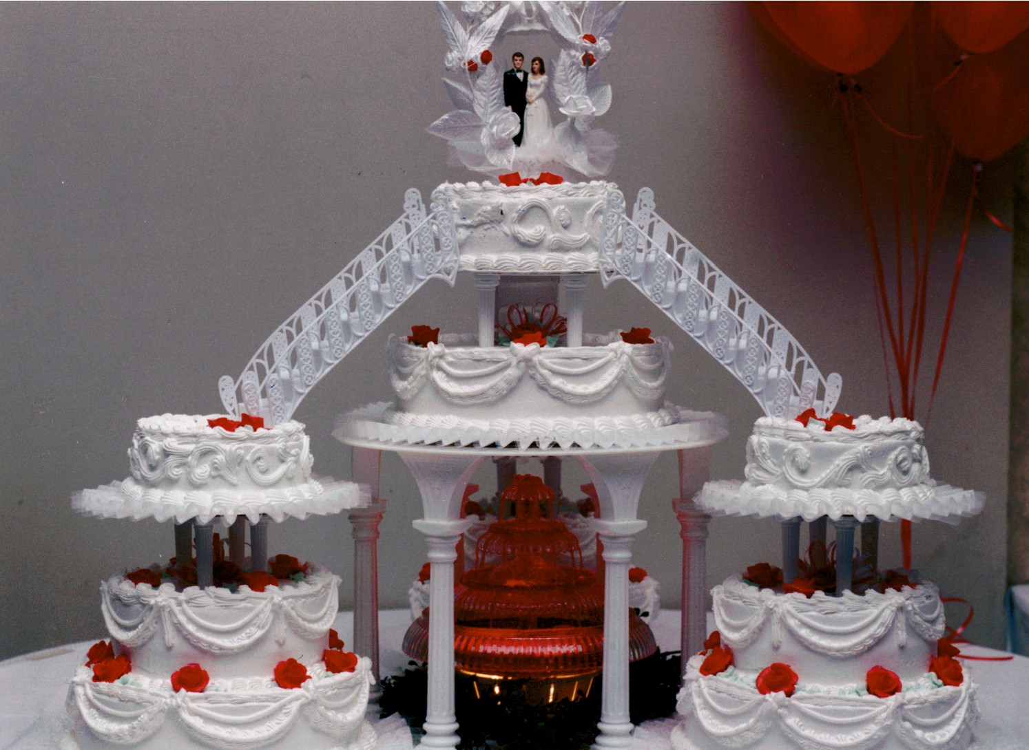 8 cake boss bridge
