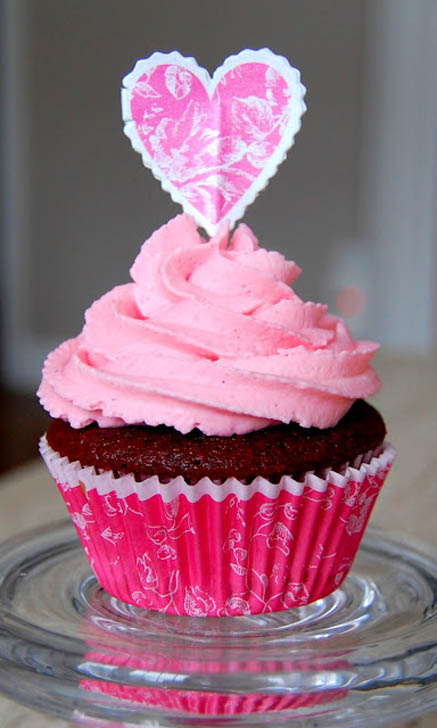 Red Velvet Cupcakes with Pink Frosting