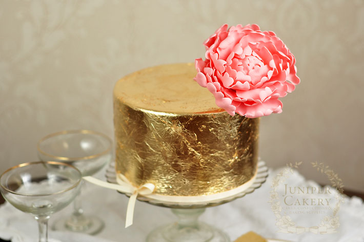 Edible Gold Leaf for Cakes Edible Gold Leaf for Cakes