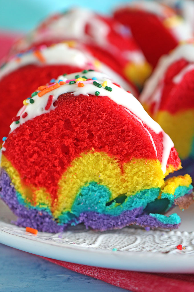 Rainbow Bundt Cake Rainbow Bundt Cake