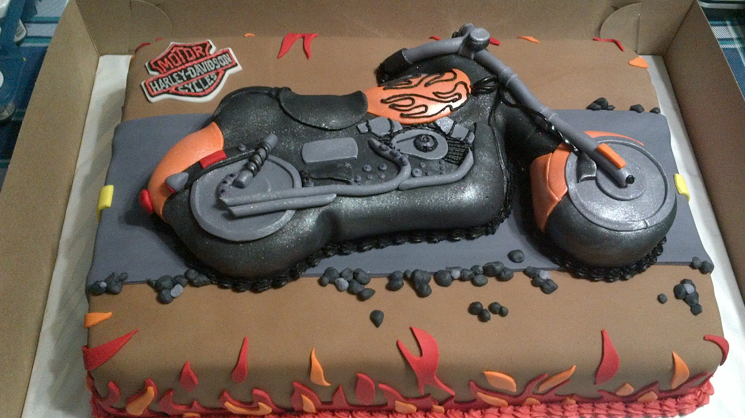 Harley-Davidson Motorcycle Birthday Cake Harley-Davidson Motorcycle Birthday Cake