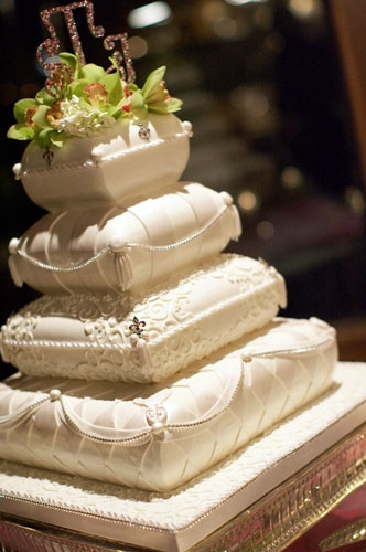 Pillow Wedding Cake Pillow Wedding Cake