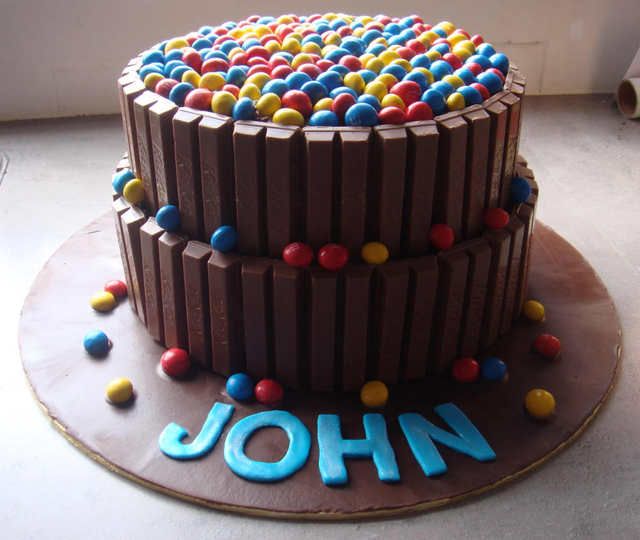 Kit Kat Cake