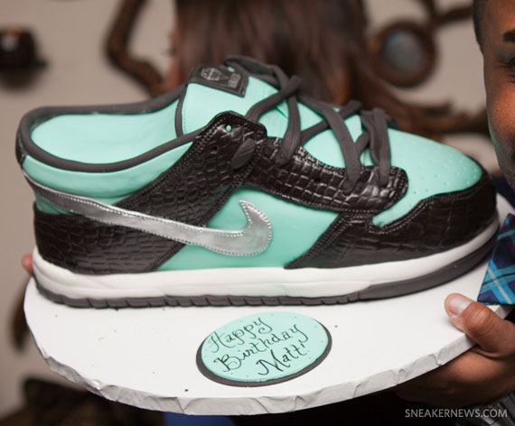 Nike Sneakers Birthday Cake Nike Sneakers Birthday Cake