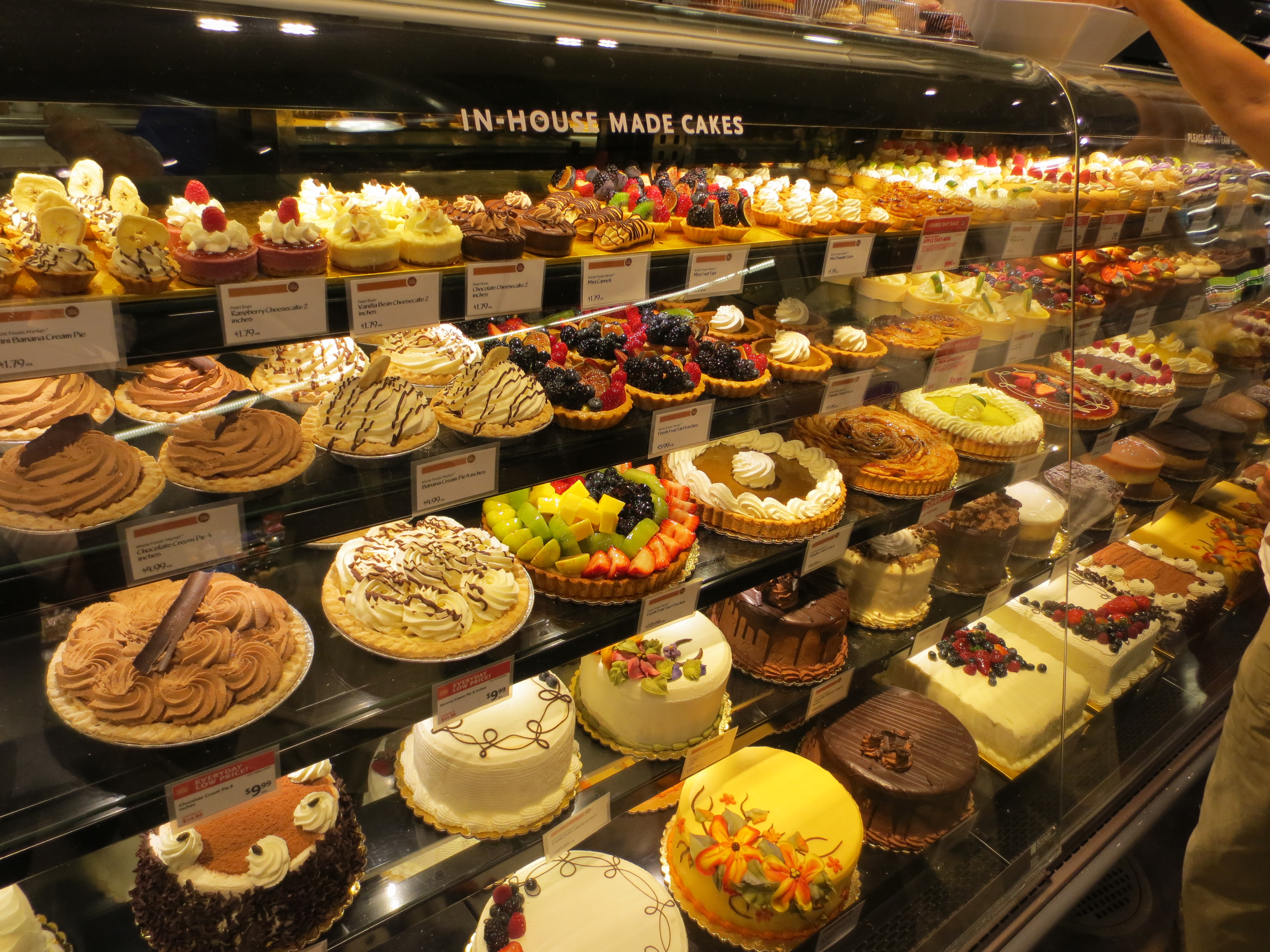 9 cakes from whole foods market photo whole foods market cakes cakes from whole foods