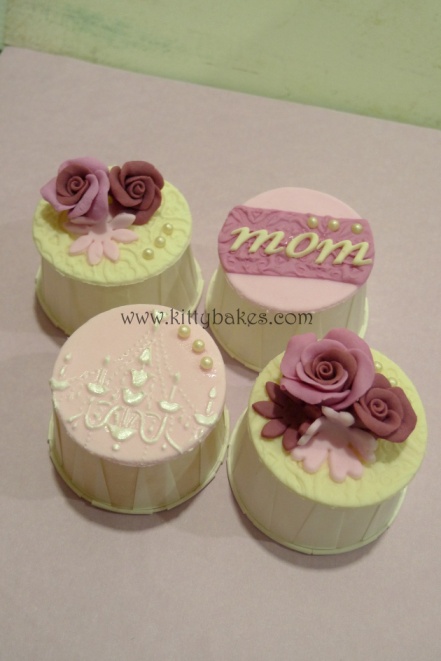 Elegant Mother's Day Cupcakes