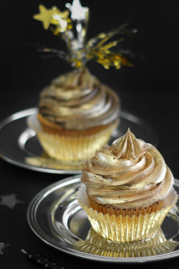 Golden Birthday Cupcakes Golden Birthday Cupcakes