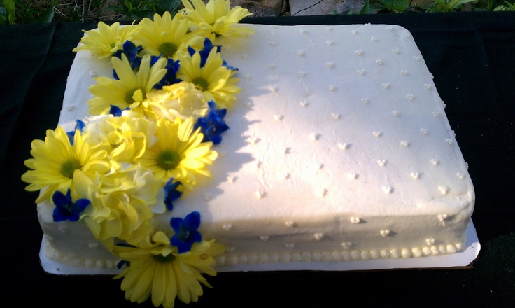 Sheet Cake with Fresh Flowers Sheet Cake with Fresh Flowers