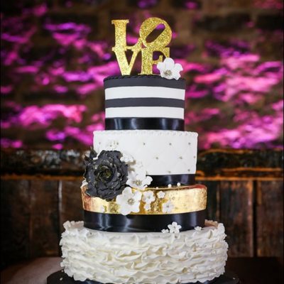 Black and Gold Wedding Cake Black and Gold Wedding Cake