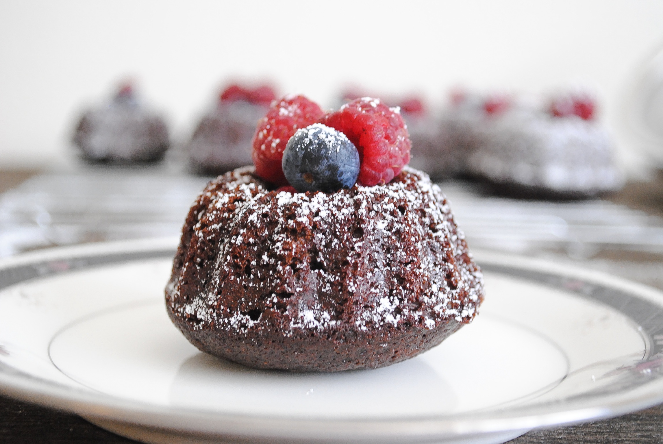 Chocolate Mini Bundt Cakes Chocolate Mini Bundt Cakes