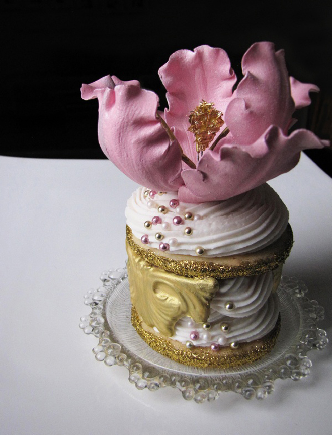 Mini Wedding Cakes and Cupcakes Mini Wedding Cakes and Cupcakes