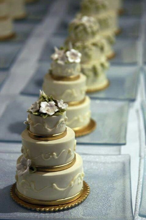 Mini Wedding Cakes Mini Wedding Cakes