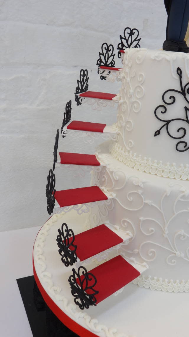 9 stairway wedding cakes 2014 photo wedding cake with stairs wedding cakes with stairs