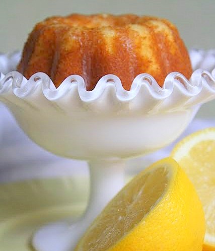 Lemon Yogurt Bundt Cake Lemon Yogurt Bundt Cake