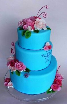 Wedding Cake with Pink and Blue Wedding Cake with Pink and Blue
