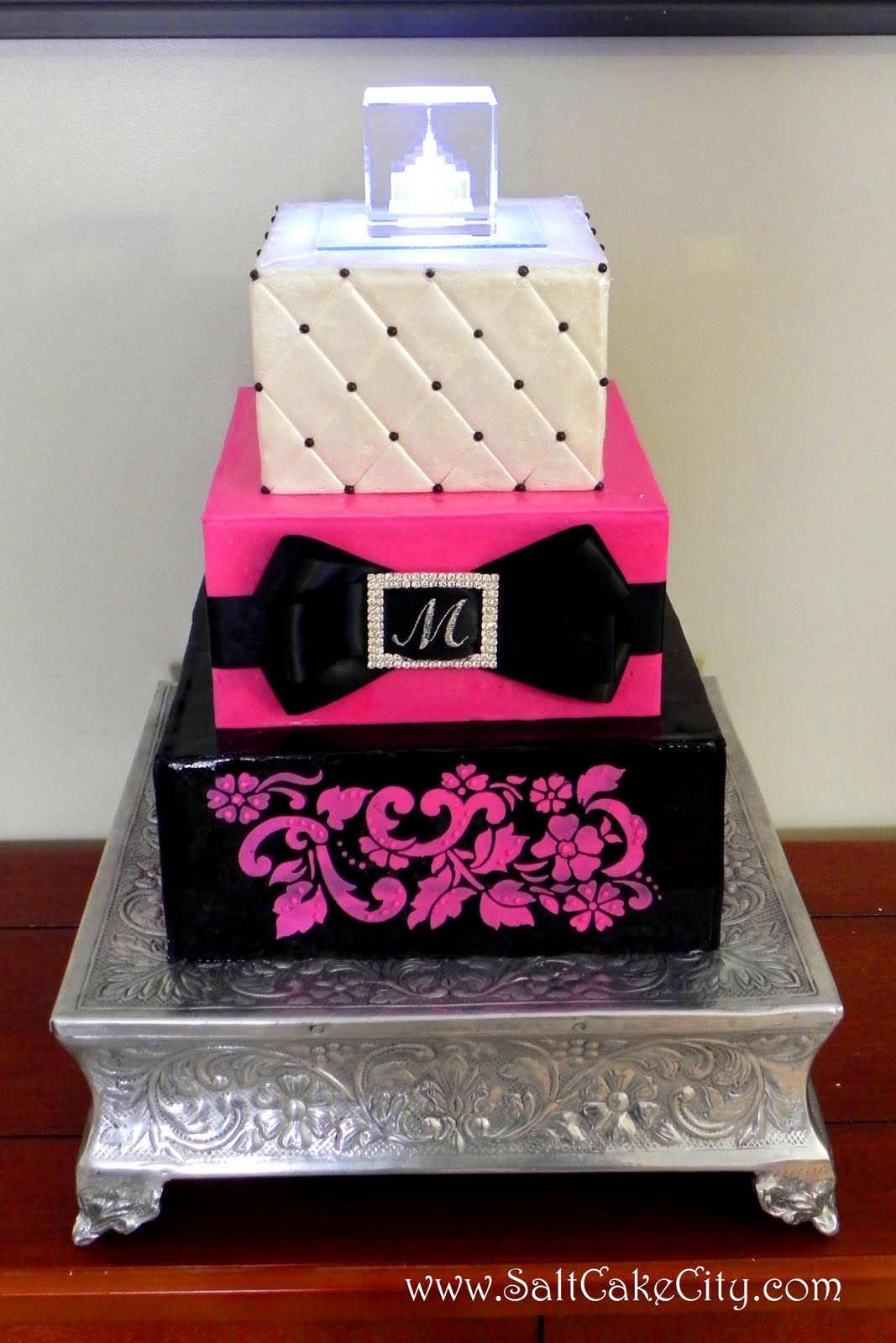 11 Fuschia And Black Wedding Cakes Photo Silver Pink Black And White Wedding Cake